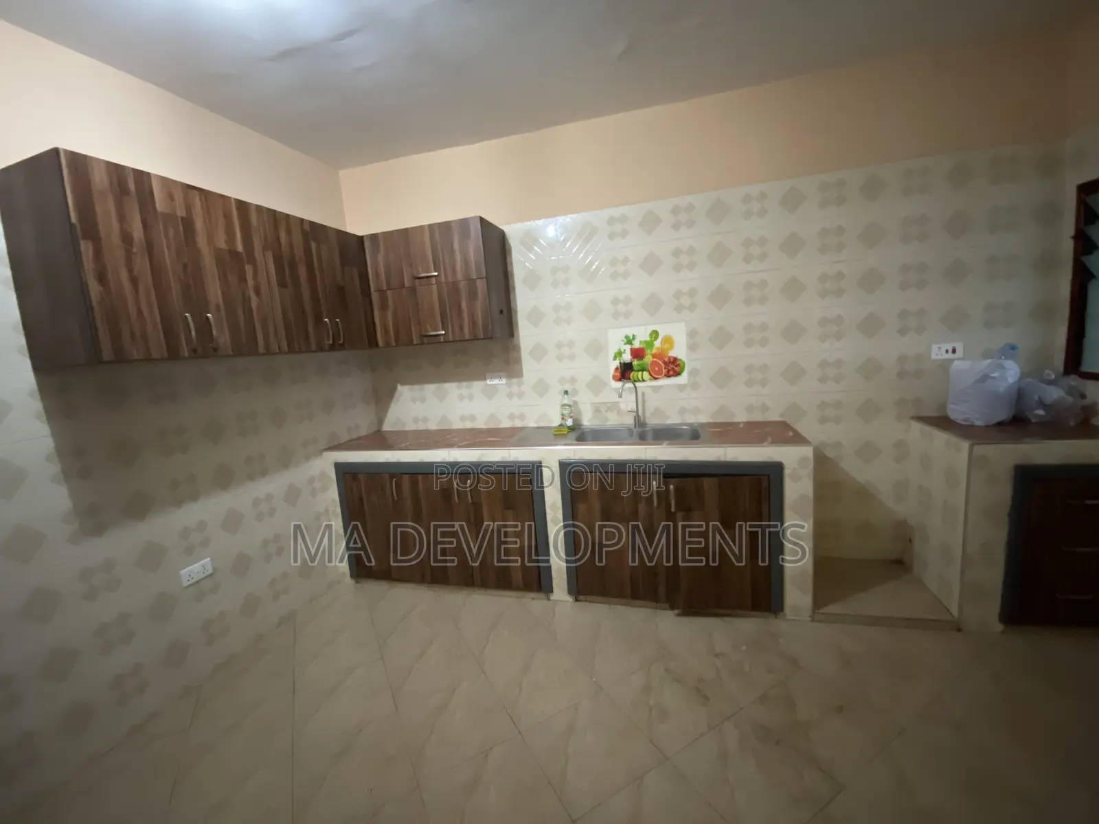 2bdrm Apartment in Madev Realty, Ofankor for rent