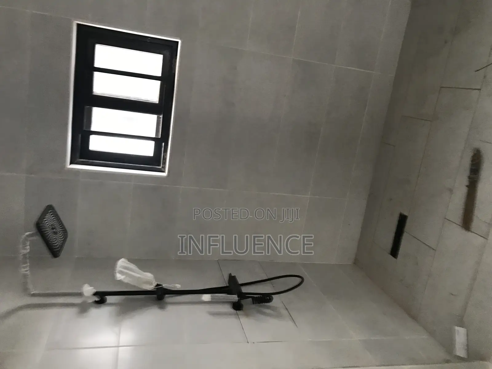 3bdrm House in American House Area, East Legon for sale