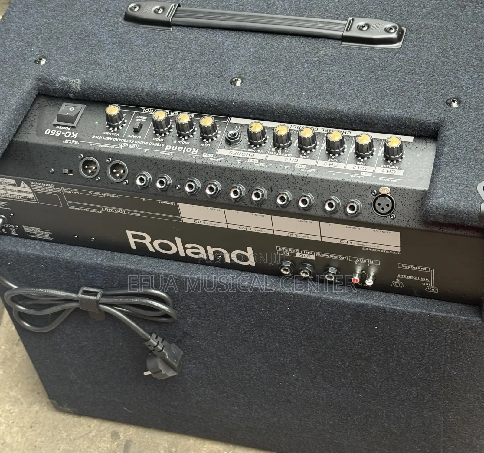 Kc-550 Roland Keyboard Combo