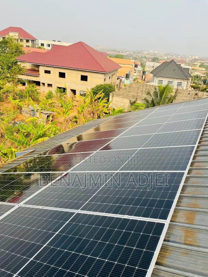 Cleaning Solar Panels and Maintenance