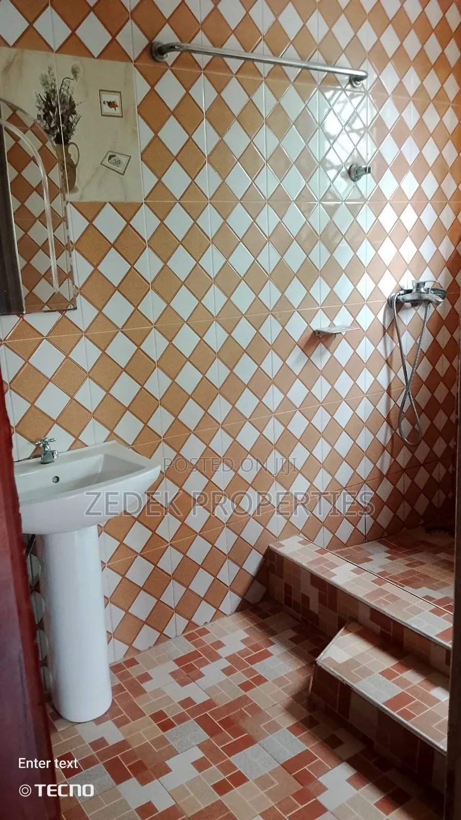 3bdrm Apartment in Kwabenya Acp, Ashomang Estate for rent