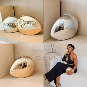 Acrylic Concave Oval Shaped Party Mirror Clutch Purse