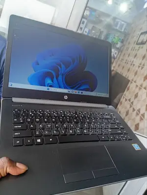 Laptop HP 14-Dq1088wm 8GB Intel Pentium SSD 128GB