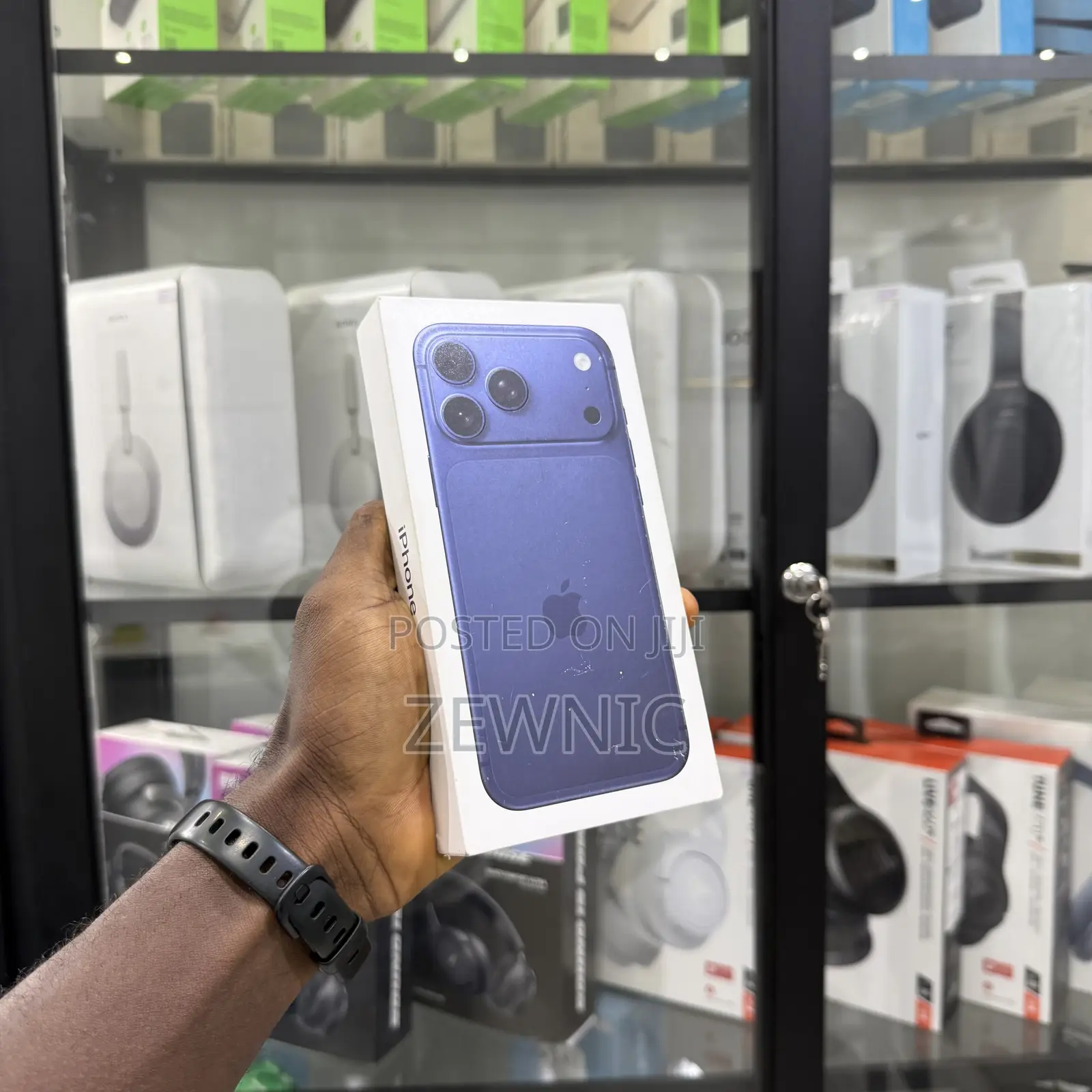 New Apple iPhone 17 Pro Max 256 GB Blue