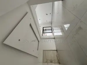 4bdrm House in Adjiriganor for sale