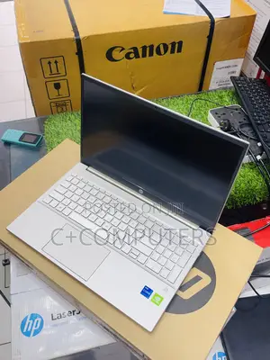 New Laptop HP Pavilion 15 8GB Intel Core I7 SSD 512GB