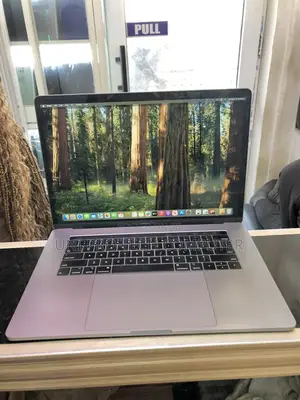 Laptop Apple MacBook Pro 2019 16GB Intel Core I9 SSD 512GB