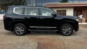 Toyota Land Cruiser 5.7 V8 GXR 2020 Black