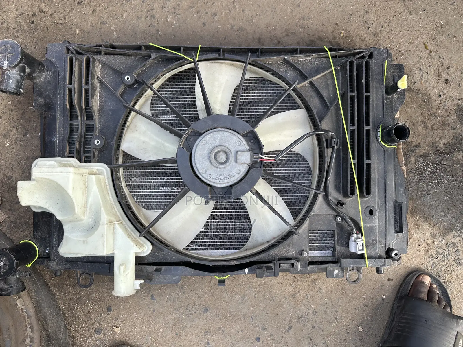 Toyota Corolla 2014 - 2018 Radiator Complete
