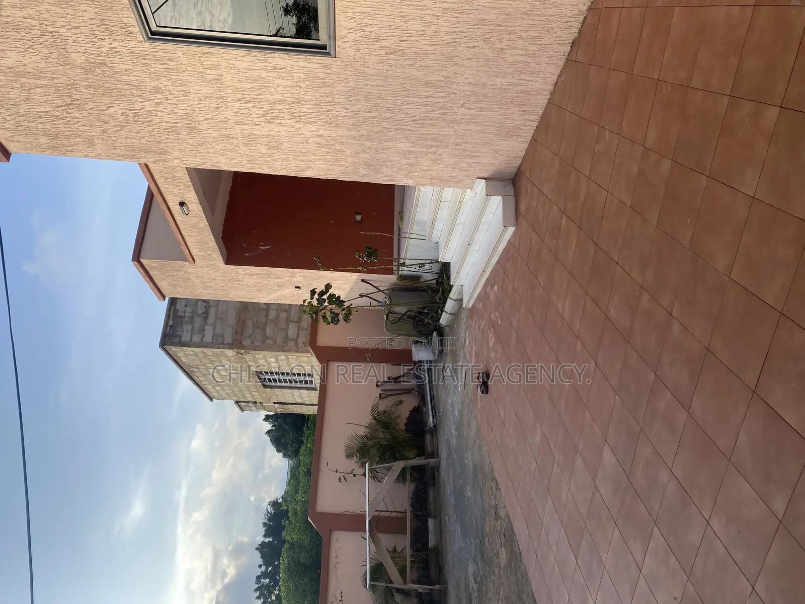 3bdrm House in Tuba Kokrobite Road, Toll Booth for sale