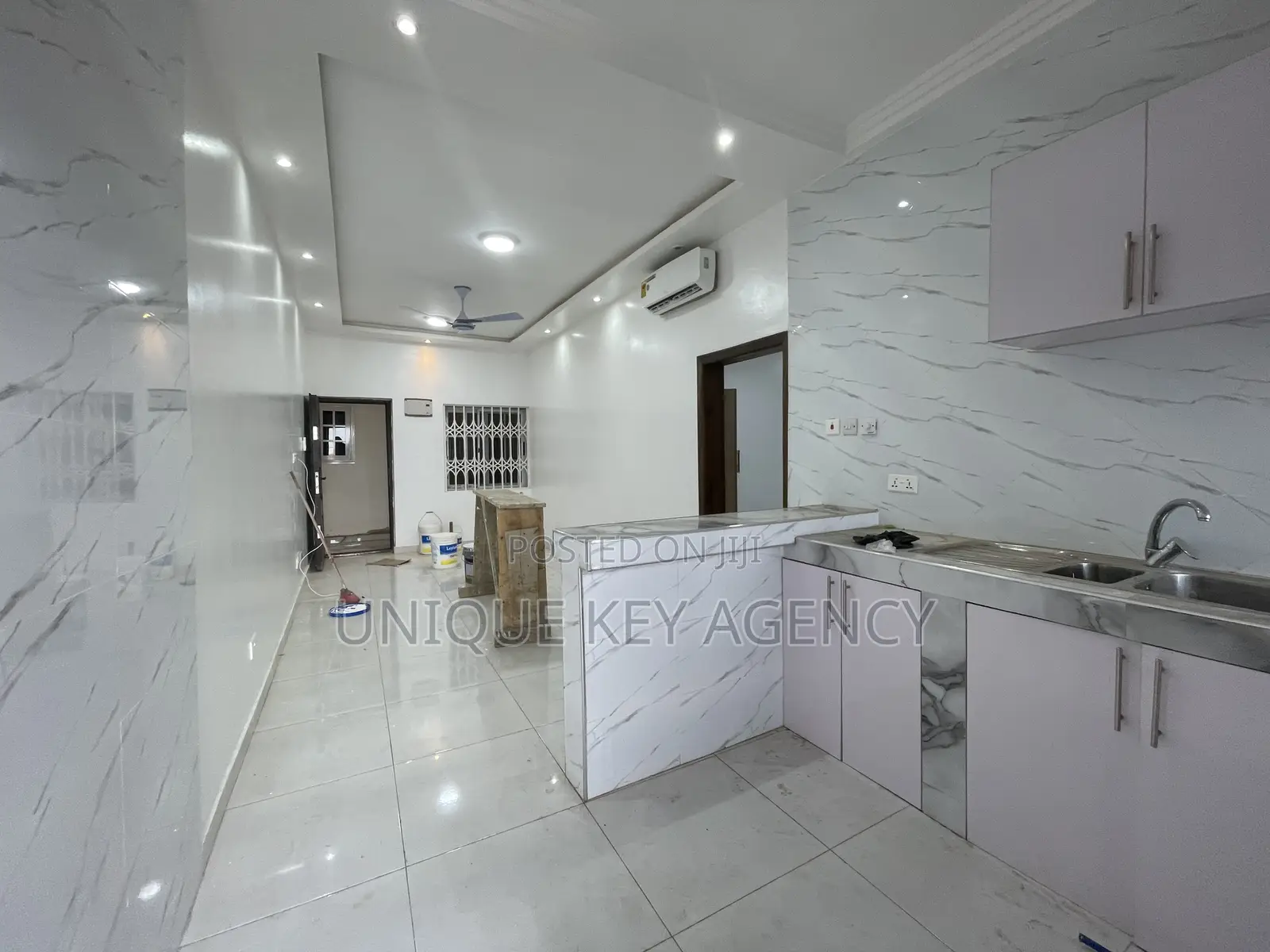1bdrm Apartment in Unique Key Agency, East Legon for rent