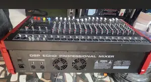 Yamaha 12 Channels Powered Mixer