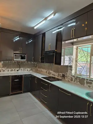 Kitchen Cabinet for Luxury Home
