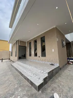 5bdrm House in Adjiriganor for sale