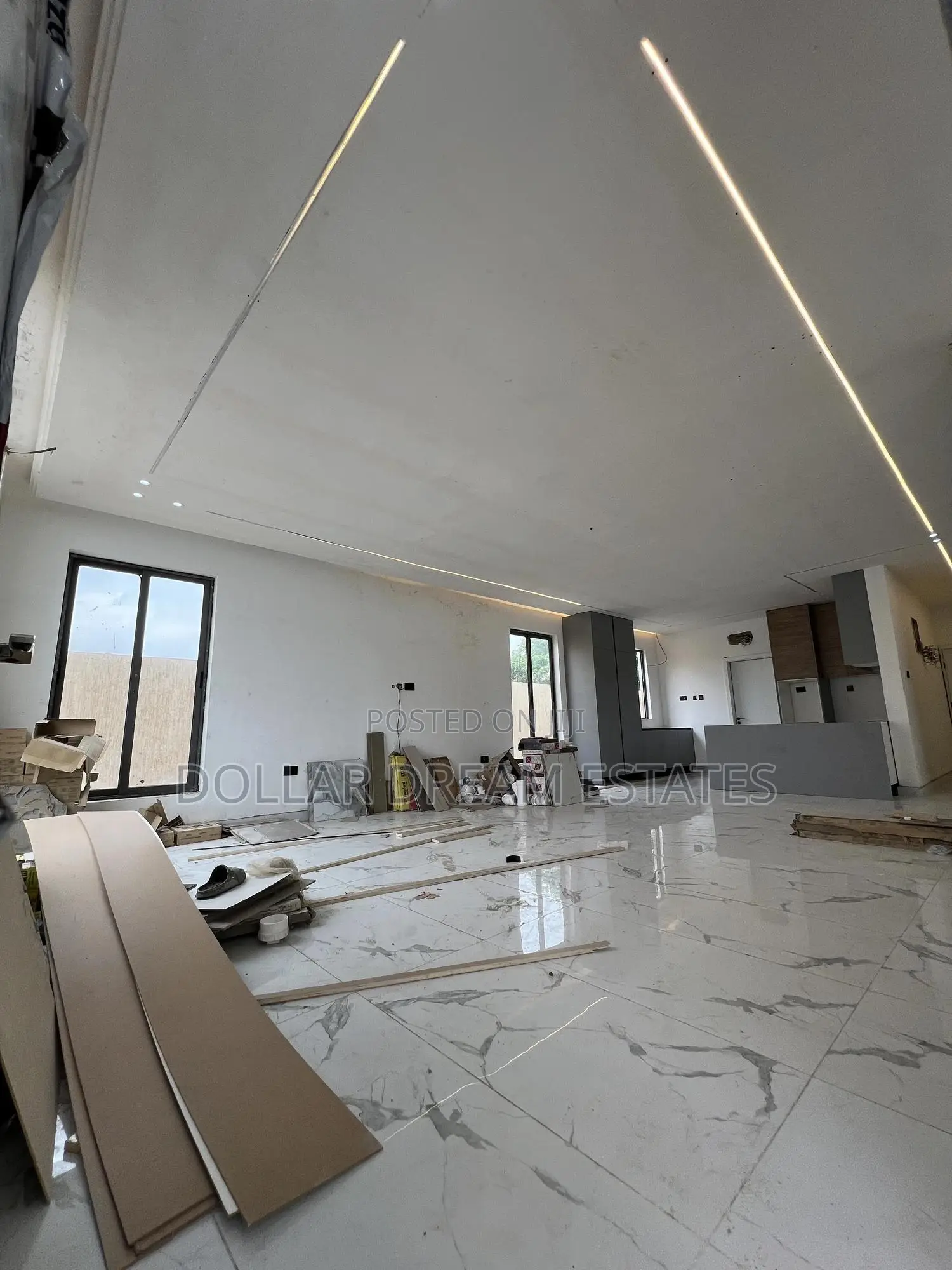 5bdrm House in Adjiriganor for sale