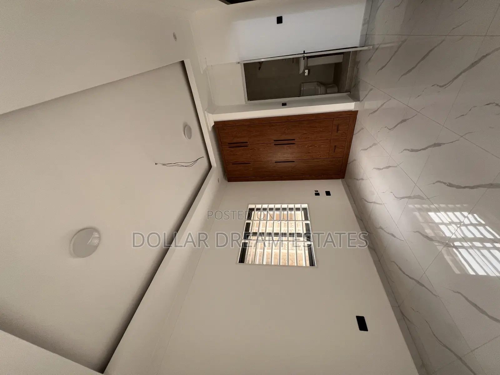 3bdrm House in Spintex for sale