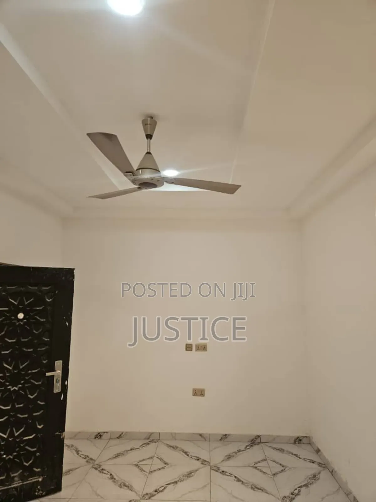 4bdrm House in Oyarifa, Ghana Flag for sale