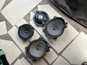 Toyota Corolla 2014 2015 2016 Boot and Door Speakers
