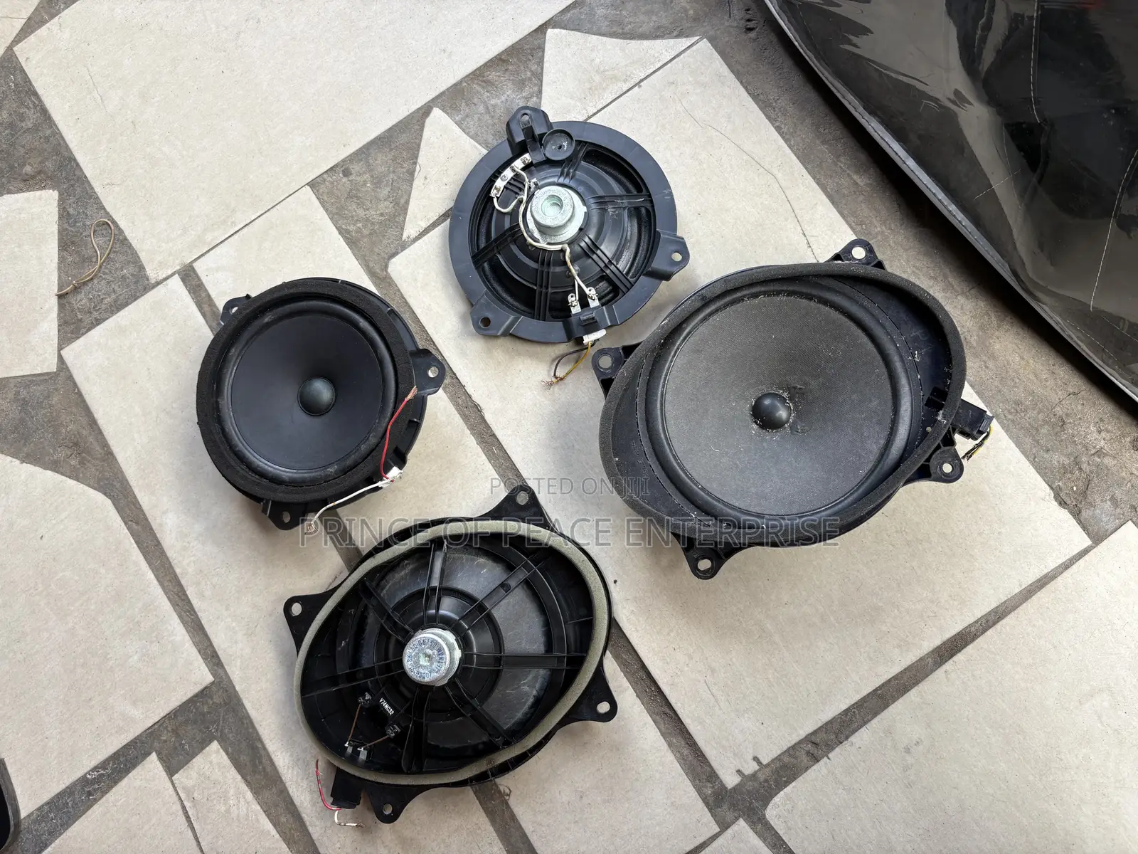 Toyota Corolla 2014 2015 2016 Boot and Door Speakers
