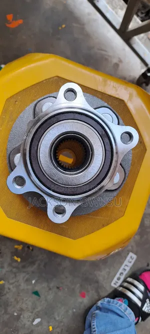 Toyota Camry 2020 Front Hub Bearing