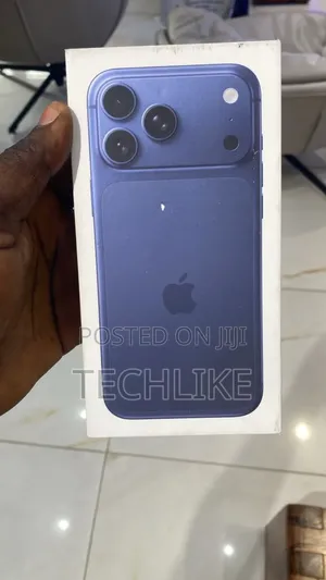 New Apple iPhone 17 Pro Max 256 GB Blue