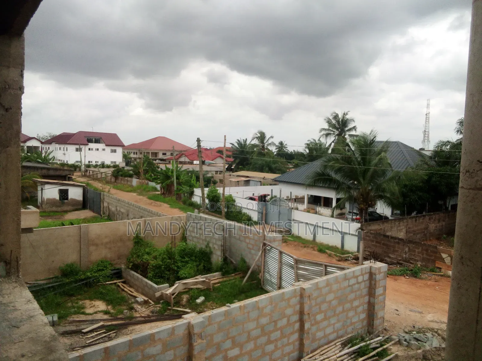6bdrm Mansion In Adenta For Sale