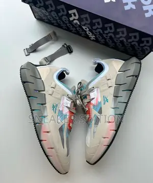 Reebok Zig Kinetica Sneaker