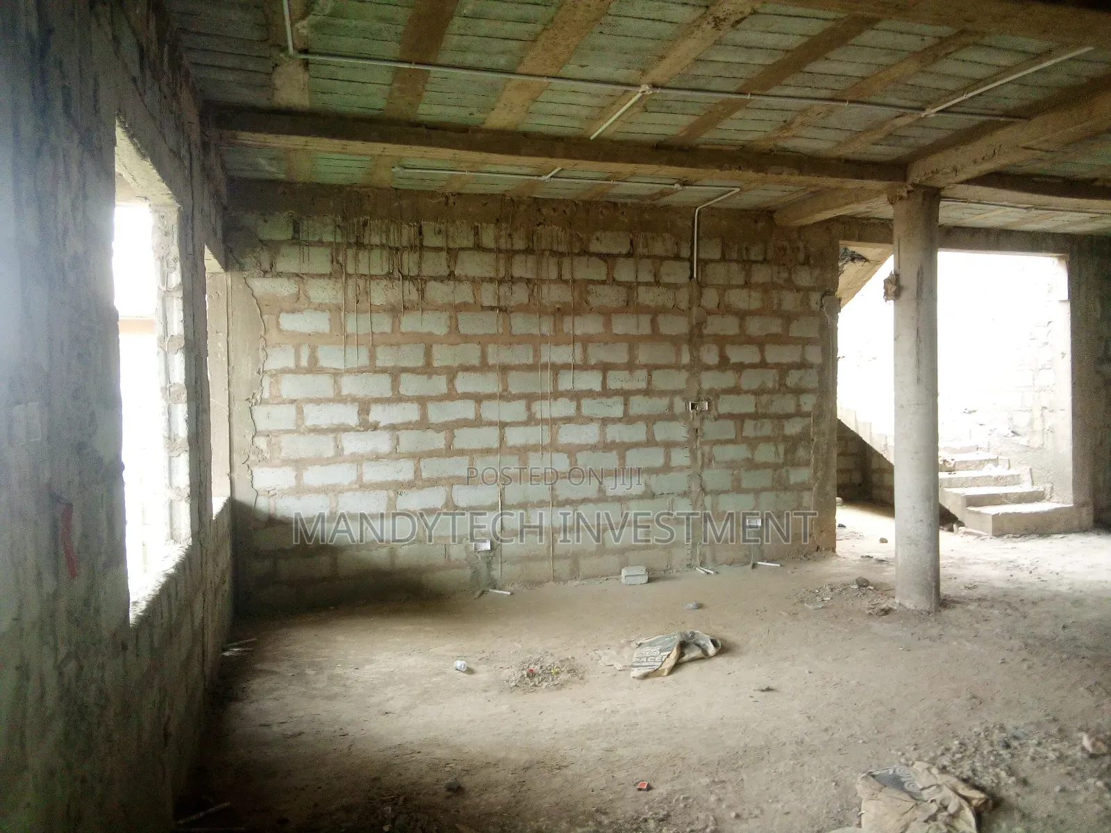 Classic 6 Bedroom Uncompleted House - Adenta