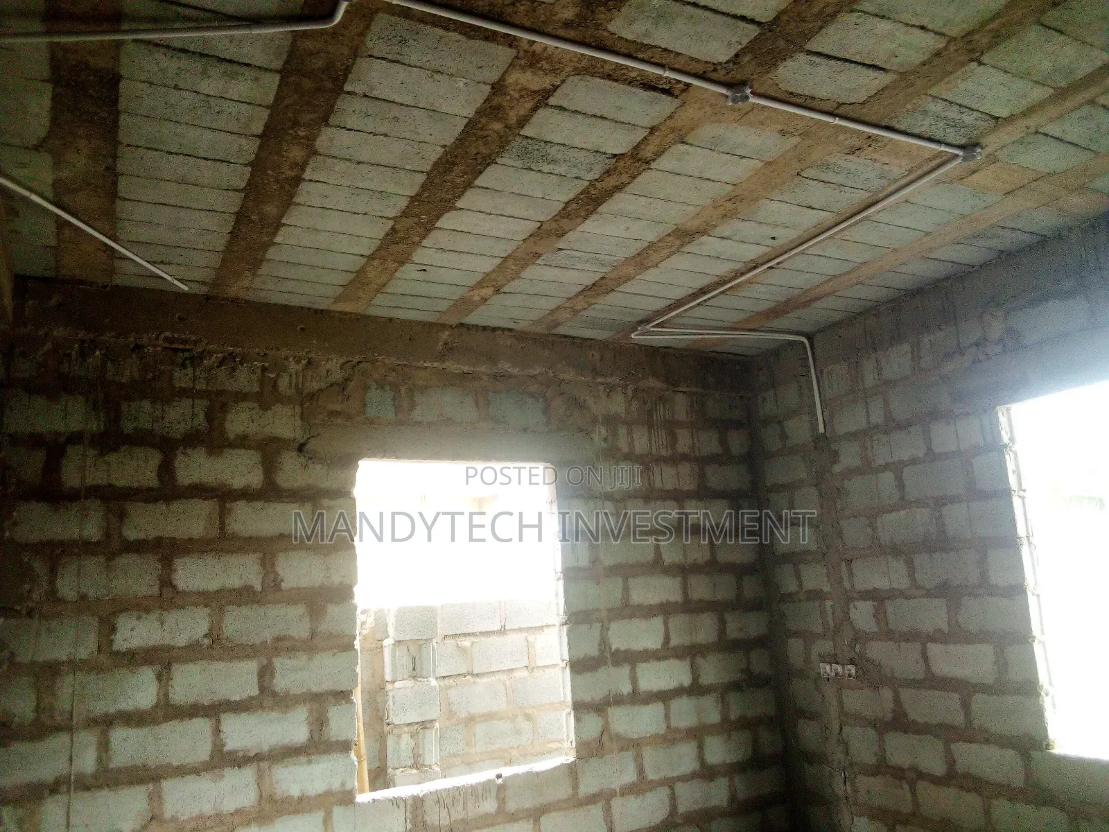 Classic 6 Bedroom Uncompleted House - Adenta