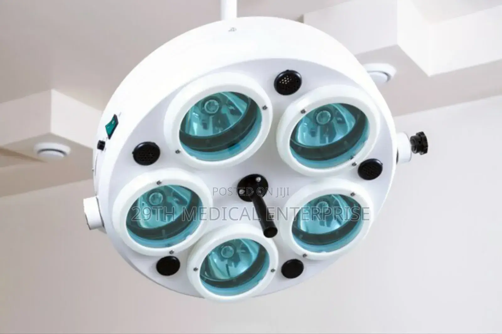 Surgical Operating Light (5 Bulb Yellow)