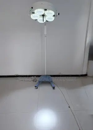 Surgical Operating Light (5 Bulb Yellow)