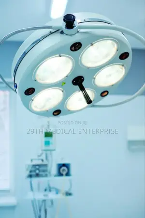 Surgical Operating Light (5 Bulb Yellow)