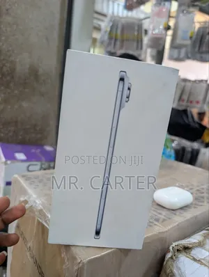 New Apple iPhone Air 256 GB Blue