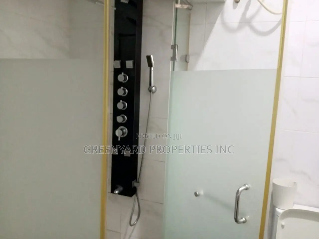 4bdrm House in A&C Mall, East Legon for rent
