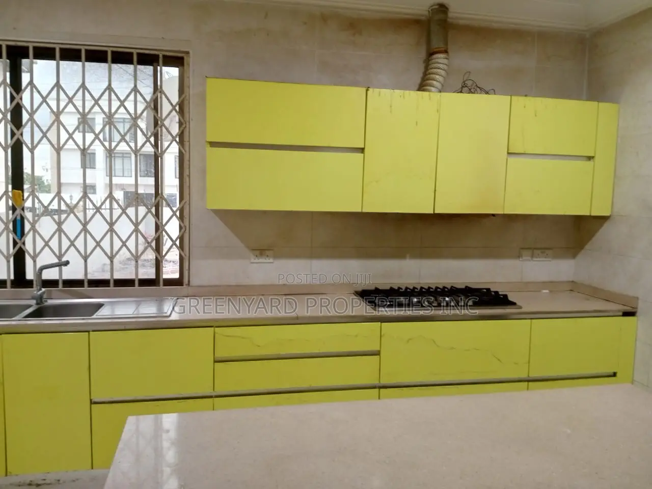4bdrm House in A&C Mall, East Legon for rent