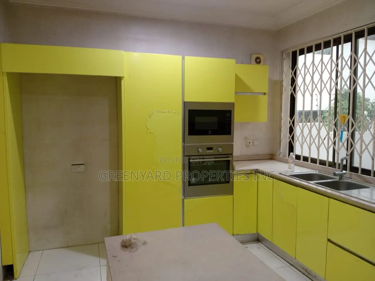 4bdrm House in A&C Mall, East Legon for rent