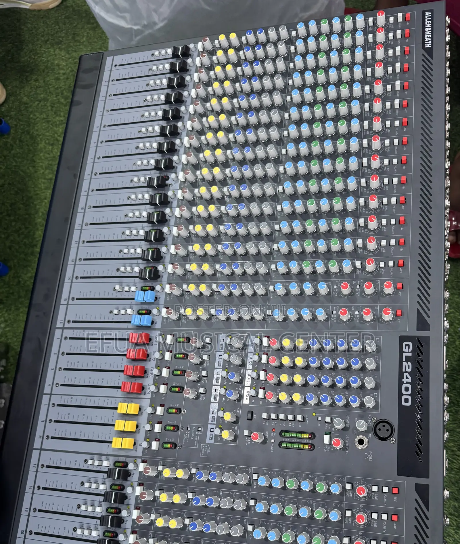 Allen Heath Gl2400,24 Channels,24 Output Digital Console