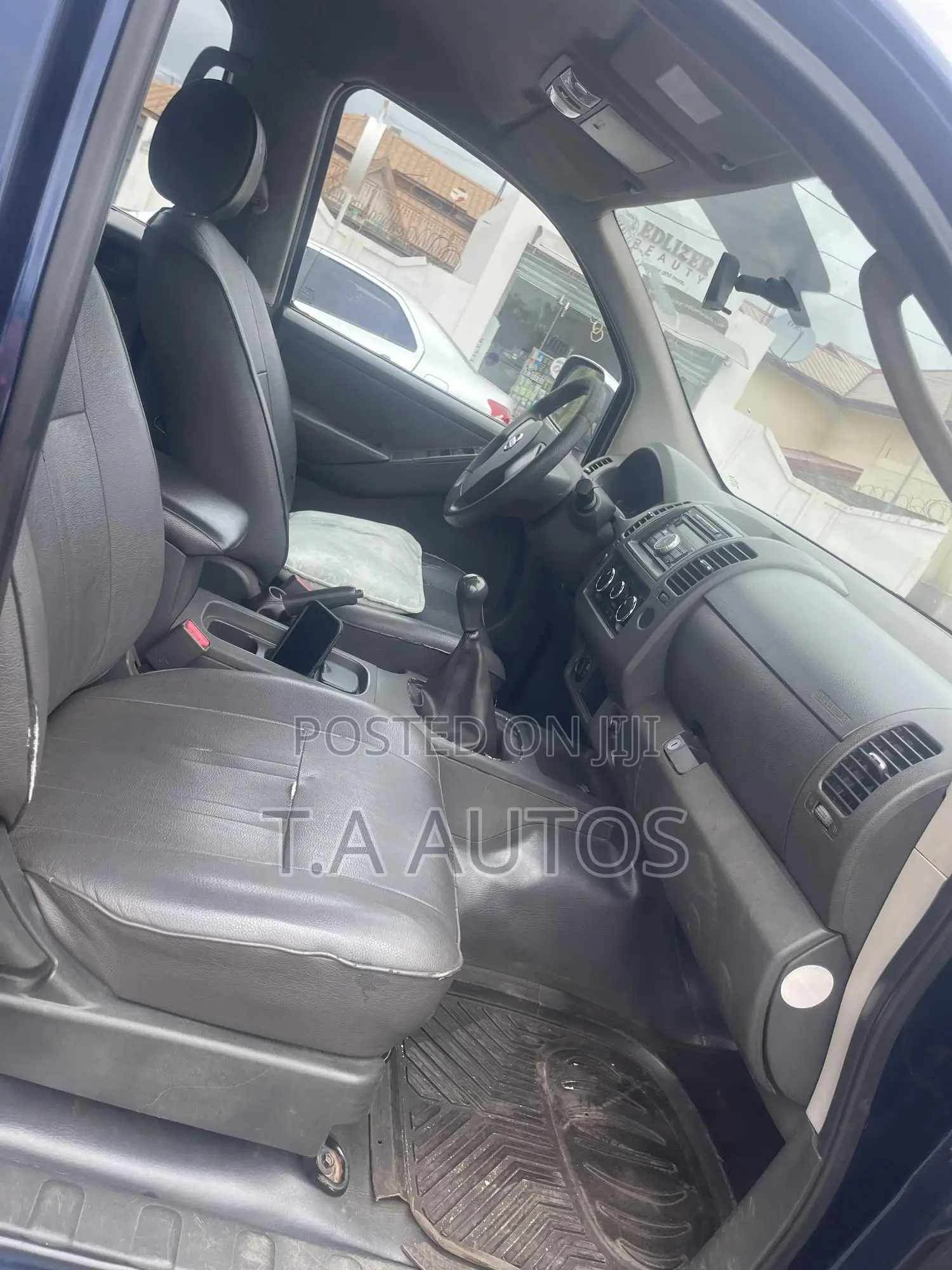 Nissan Navara 2016 Blue