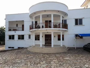 5bdrm House in Aburi for sale