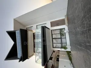 5bdrm House in Adjiriganor for sale
