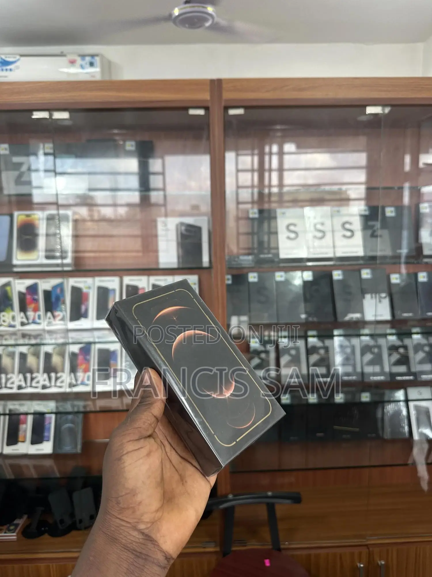 New Apple iPhone 12 Pro 128 GB Bronze