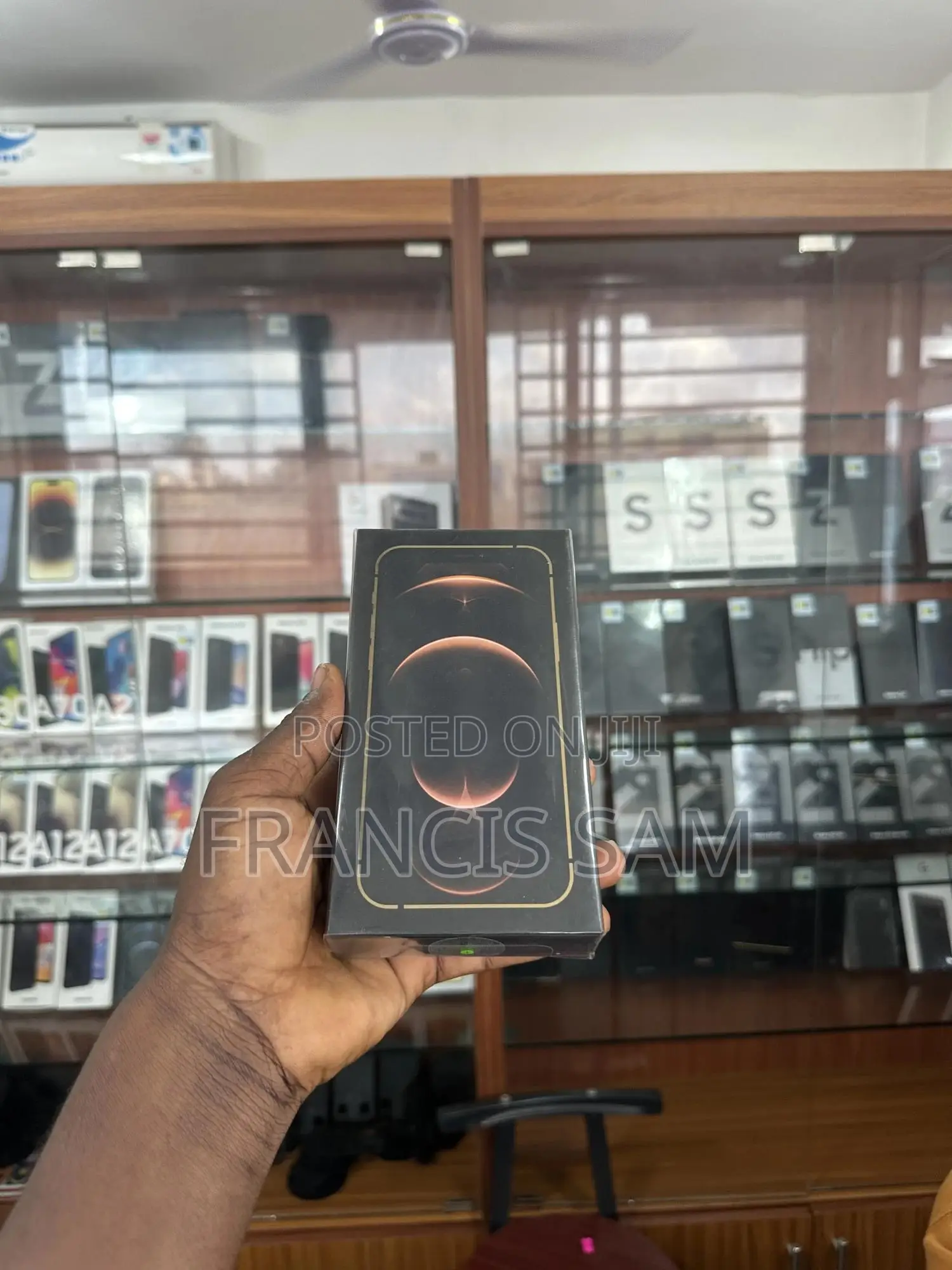 New Apple iPhone 12 Pro 128 GB Bronze