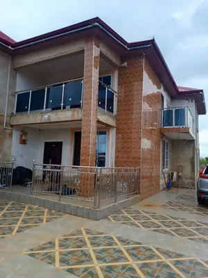 5bdrm Duplex in Oyibi for sale