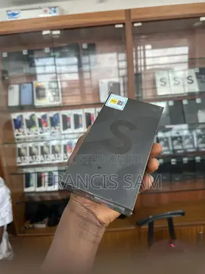New Samsung Galaxy S22+ 5G 128 GB Black