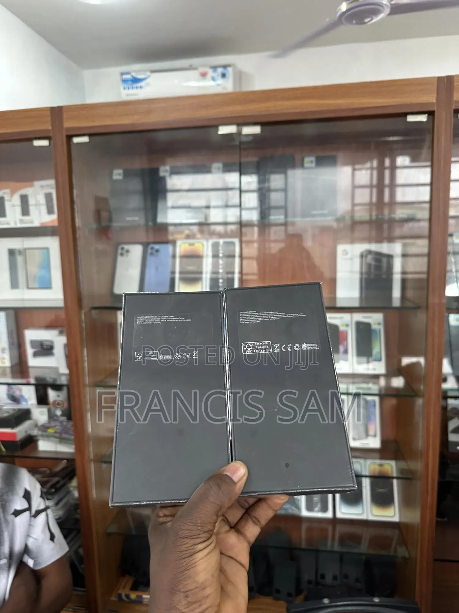 New Samsung Galaxy S21+ 5G 128 GB Black