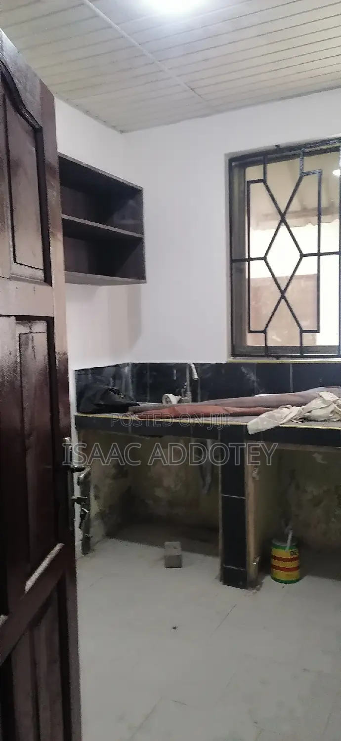 2bdrm Apartment in Spintex for rent