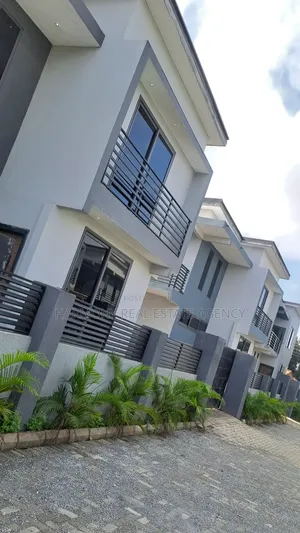 3bdrm House in Haatso for sale