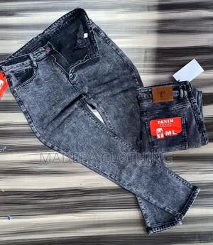 Stock Jeans