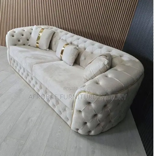 Buttoned Sofa Chair