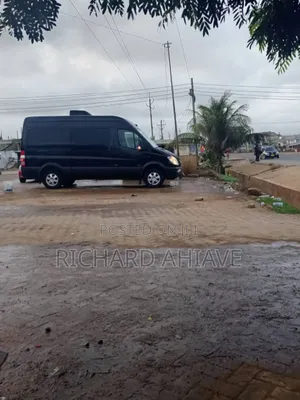 Mercedes-Benz Sprinter 2012 Black
